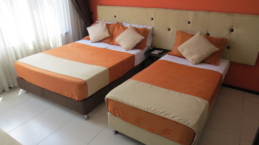 Hotel Central House A 5 Min De La Embajada Americana Богота Екстериор снимка