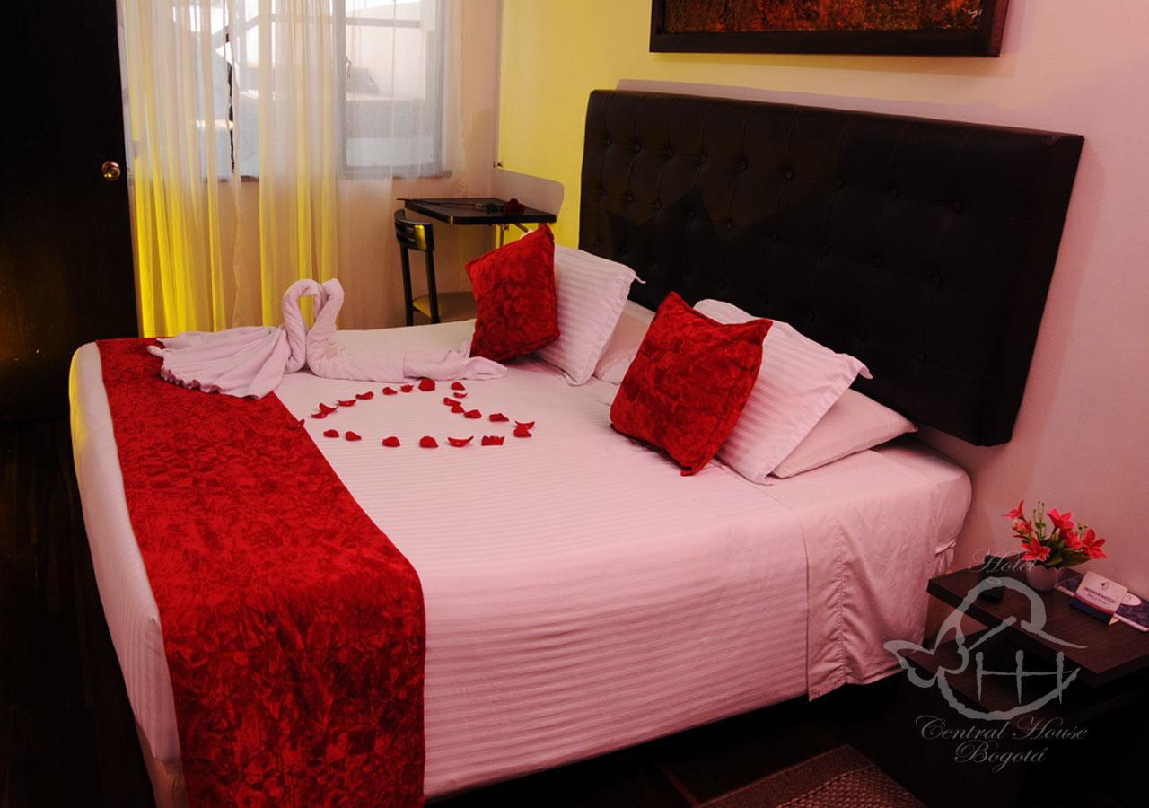 Hotel Central House A 5 Min De La Embajada Americana Богота Екстериор снимка